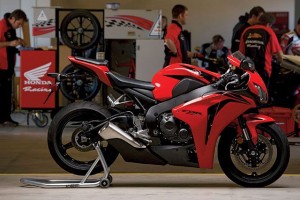 Honda 1000rr videolar